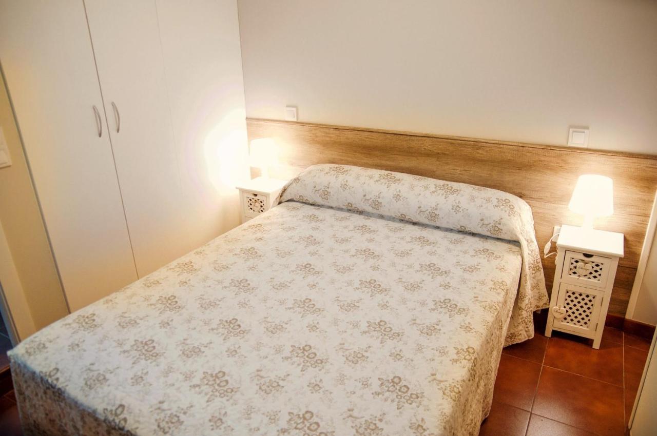 גלפגאר Apartamentos Individuales Con Piscina מראה חיצוני תמונה