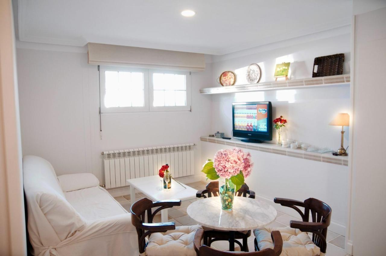 גלפגאר Apartamentos Individuales Con Piscina מראה חיצוני תמונה